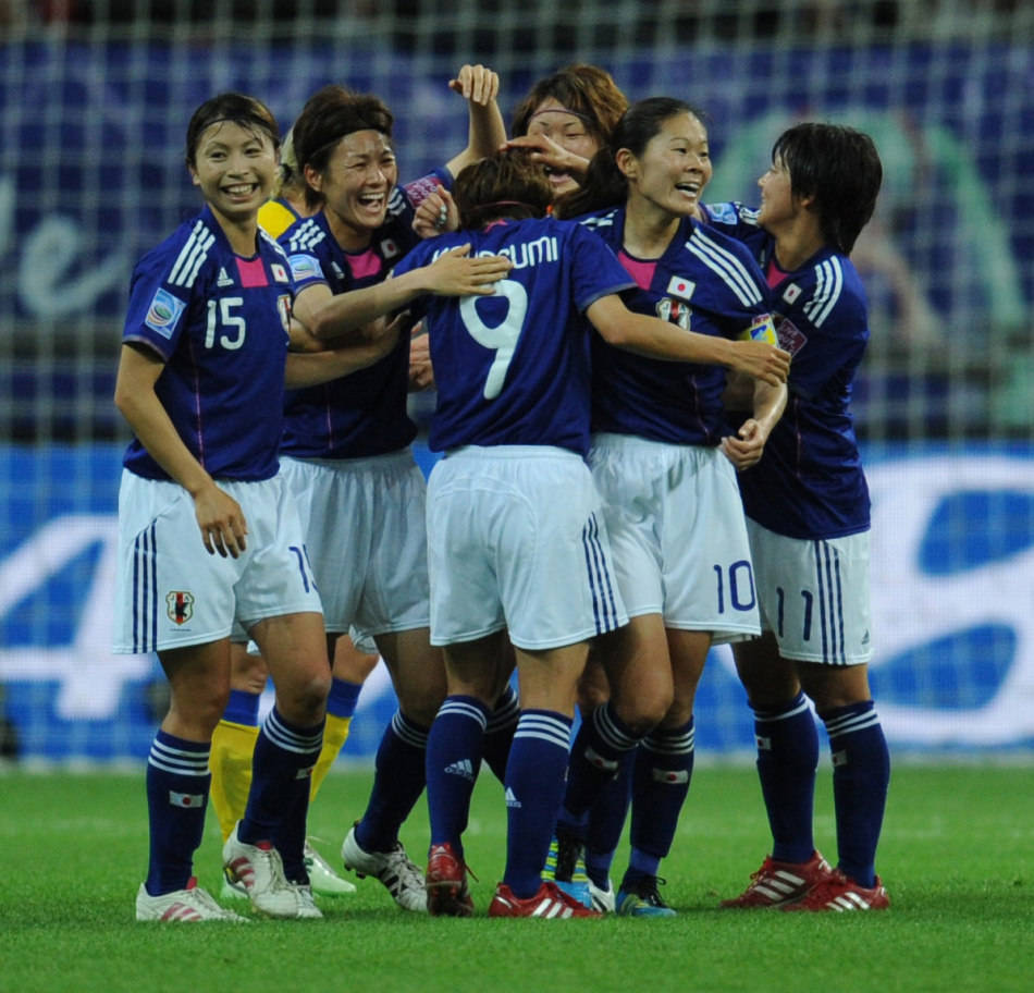 包含日本女子足球队在世界杯上取得胜利的词条